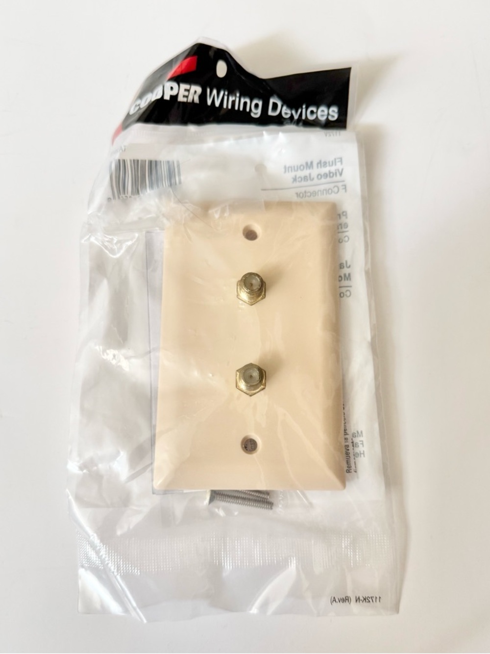 Cooper Wiring Devices Two-Connector Wall Plate in Ivory